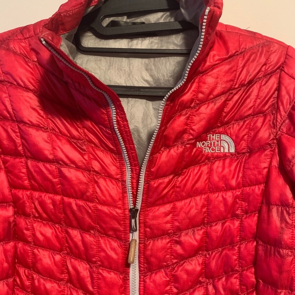 North Face Thermoball Jacket - Picture 2 of 16